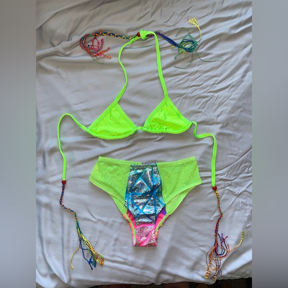 Neon rave outfit